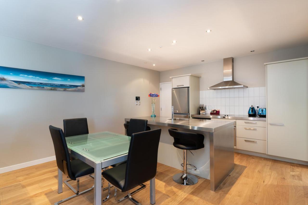 The Sands Waiheke Aparthotel Onetangi ภายนอก รูปภาพ