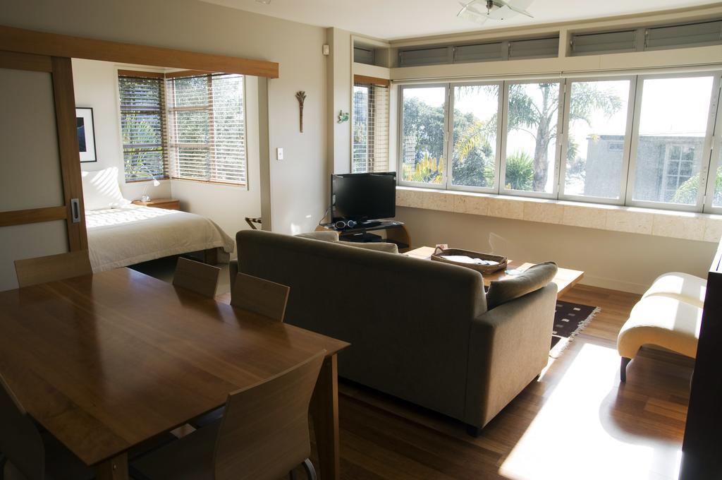 The Sands Waiheke Aparthotel Onetangi ภายนอก รูปภาพ